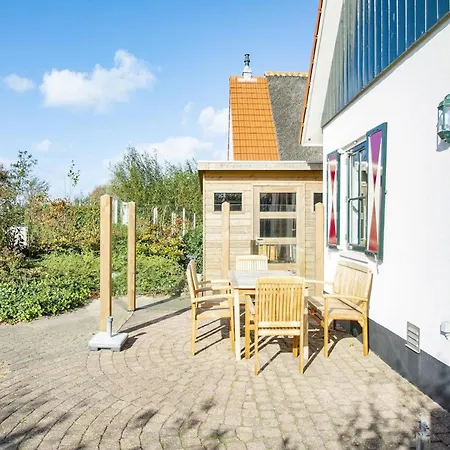 Beautiful Detached Garden *