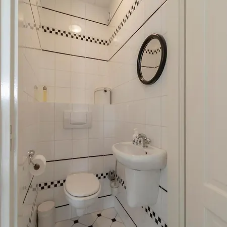 Beautiful Detached Garden Villa