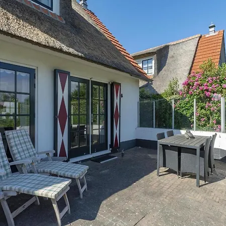 Beautiful Detached Garden