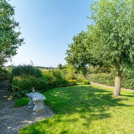 Beautiful Detached Garden * カラントスウオーフ