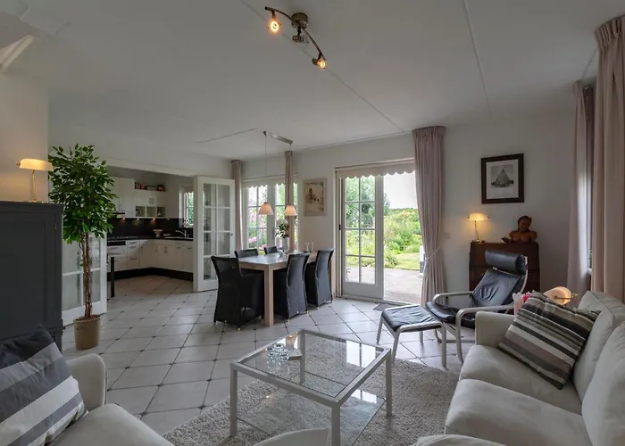 빌라 In Near The 칼란트소그