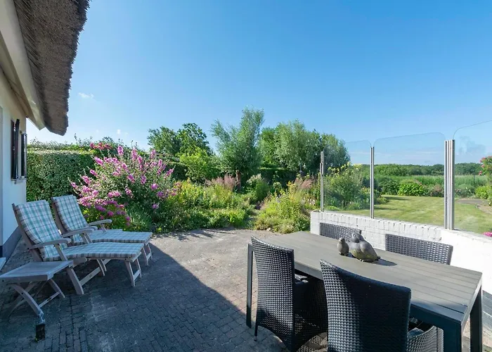 빌라 In Near The *