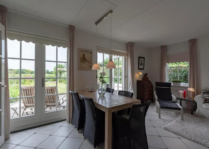 In Near The 칼란트소그