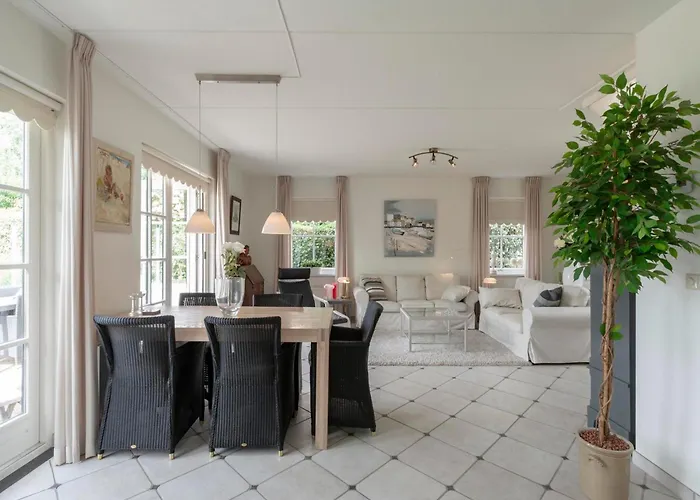 In Near The 빌라 *