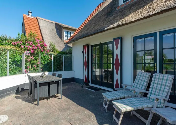 In Near The 칼란트소그