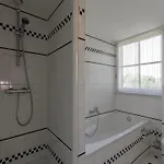 In Near The فيلة كالانتسوج