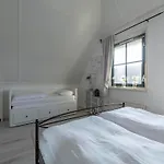 In Near The كالانتسوج